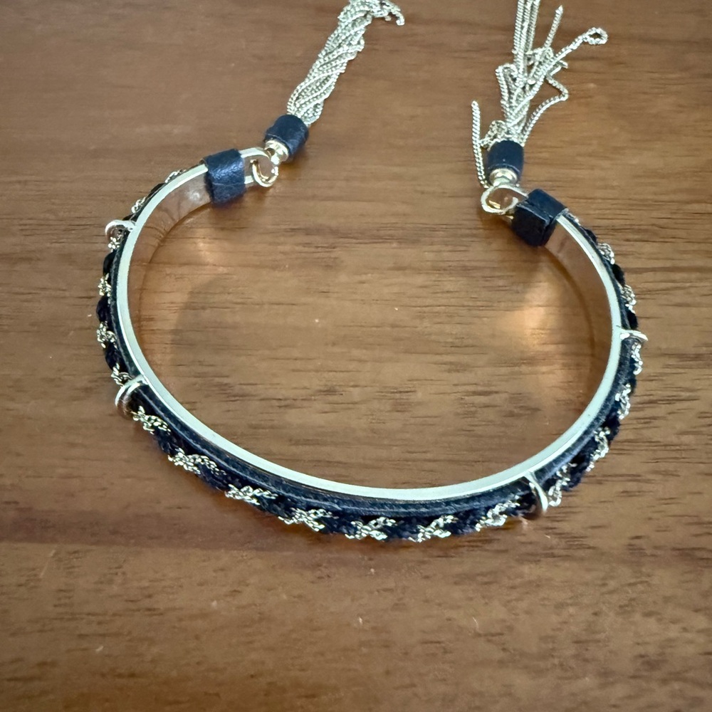 Banana Republic Elegant Black and Gold Women's Bracelet